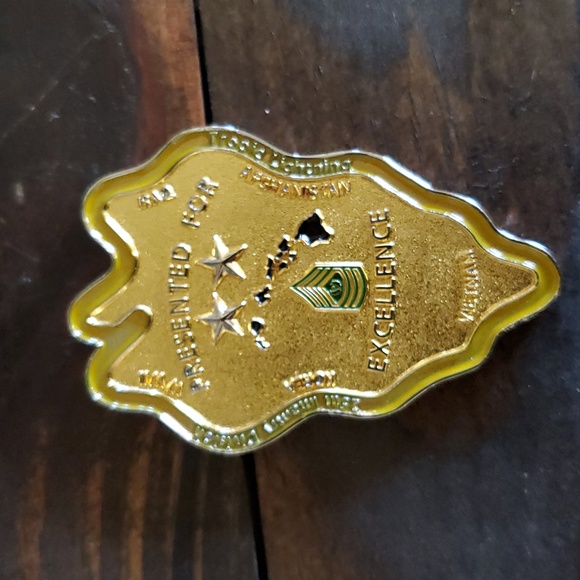 🌲25th Infantry Divosion Challenge Coin - Picture 2 of 4